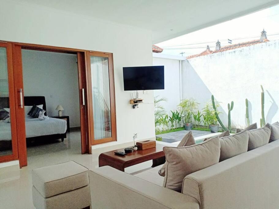 TV and multimedia, Photo of the whole room, Evening entertainment