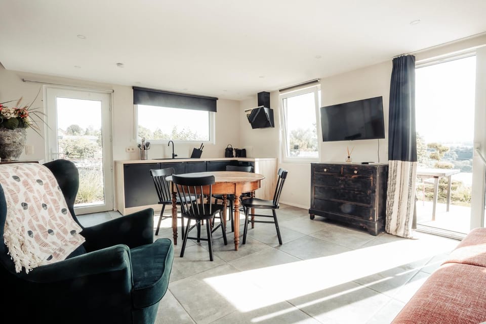 TV and multimedia, View (from property/room)