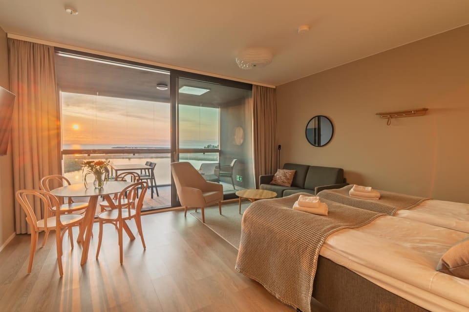 View (from property/room), Balcony/Terrace, Photo of the whole room