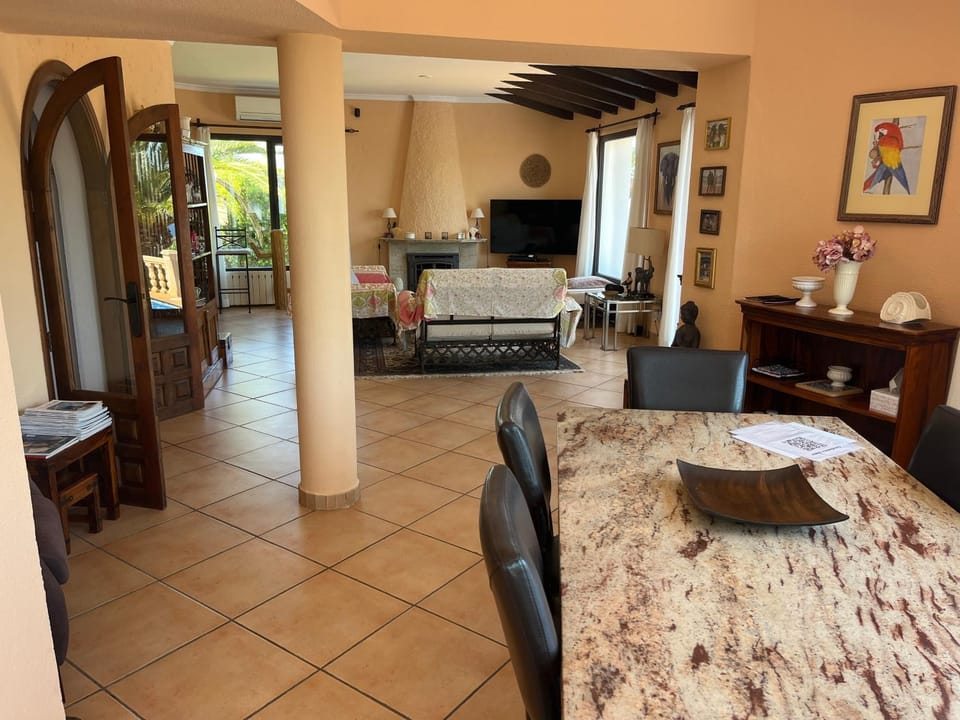 Property building, Living room