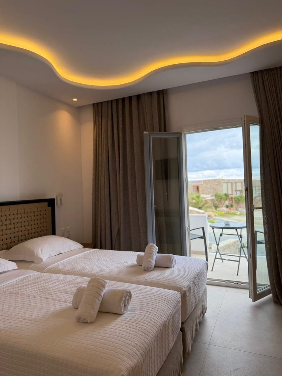 Paraga View Hotel in Mykonos, Mikonos 846 00, Greece