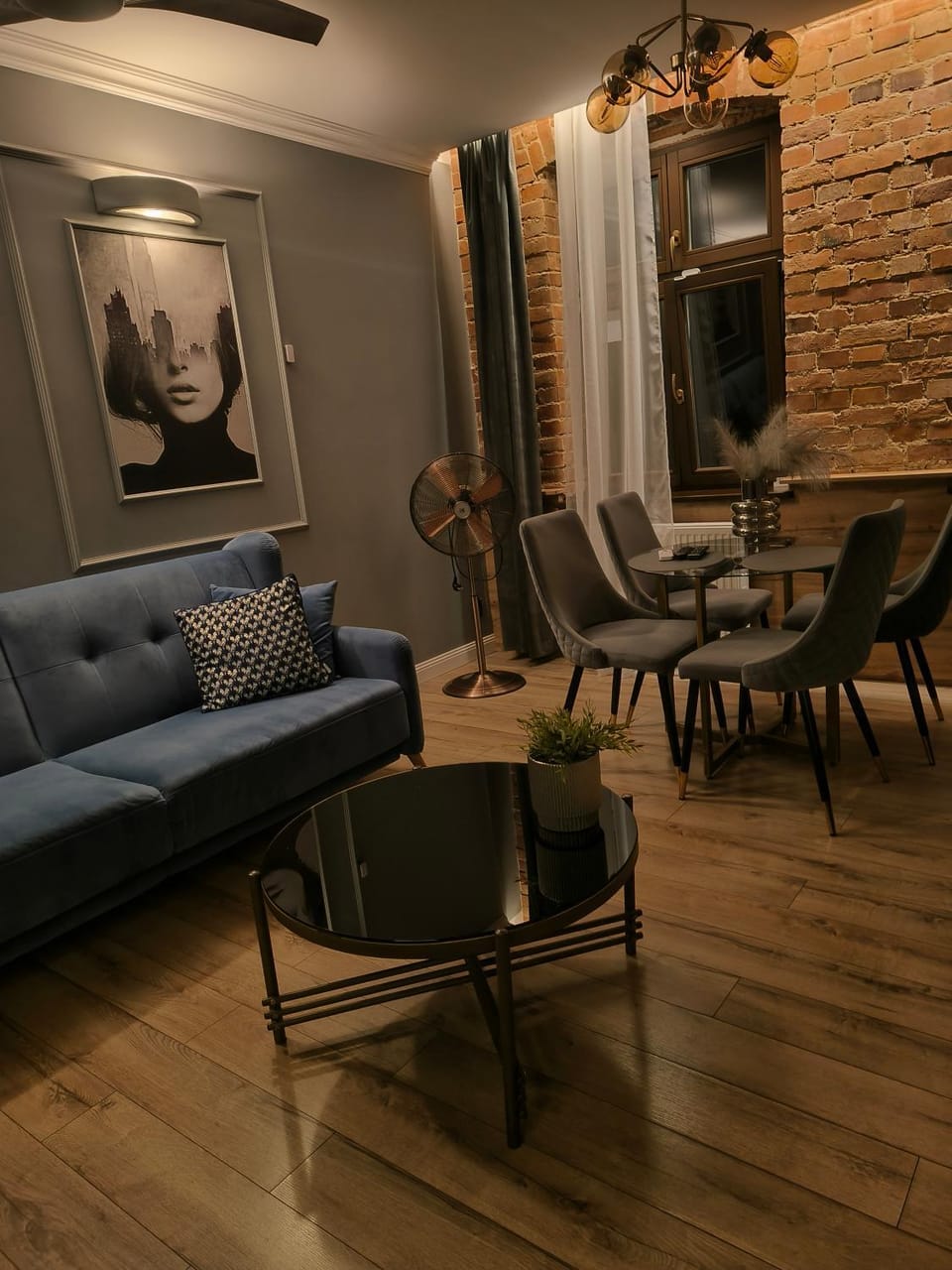 Living room, Seating area, Dining area