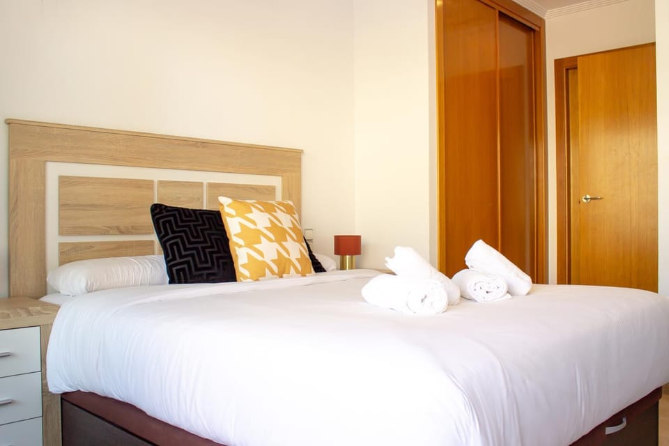 Bed, Bedroom
