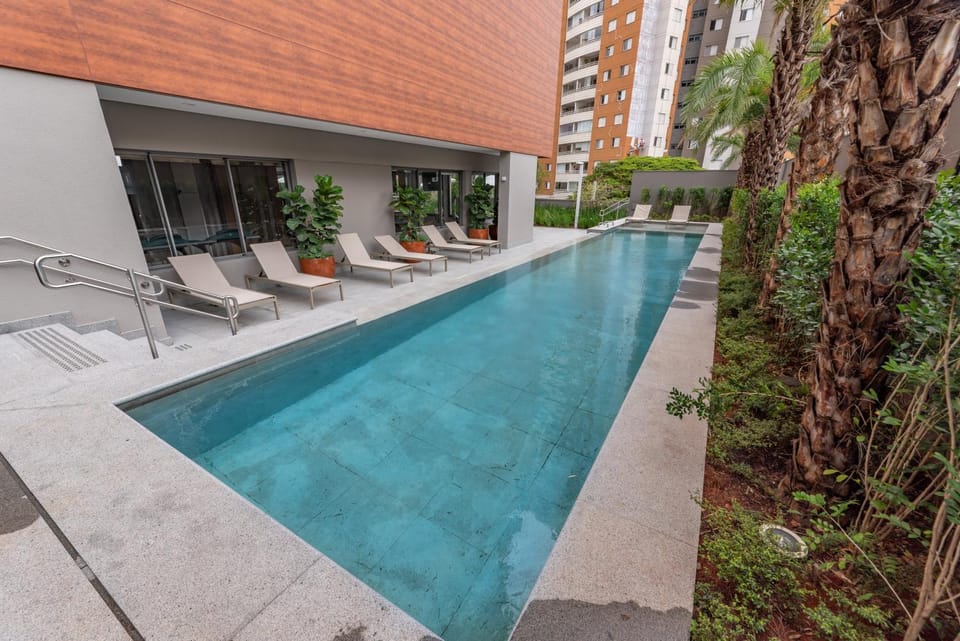 Swimming pool, sunbed