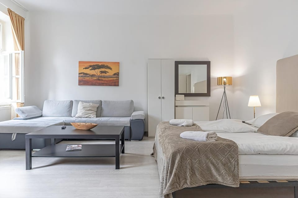 Bed, Seating area, Bedroom, wardrobe