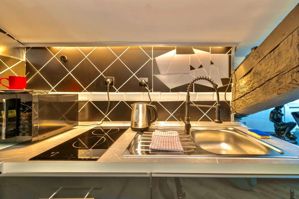 Kitchen or kitchenette, stove