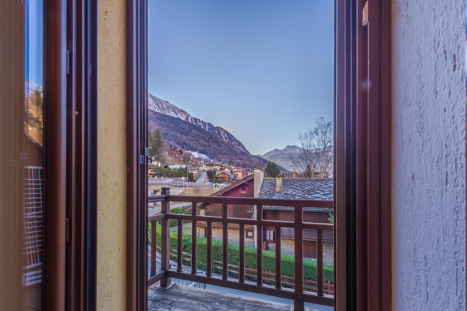 CHALET PONTAL 5 - Relax e vista sulle montagne - COUR 0145 Apartment in Entrèves