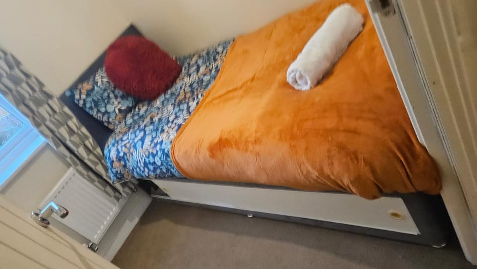 Immaculate 3 bedroom property. House in Nottingham