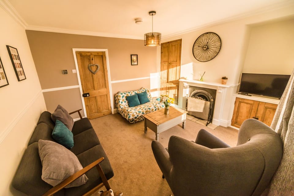 Communal lounge/ TV room, Living room