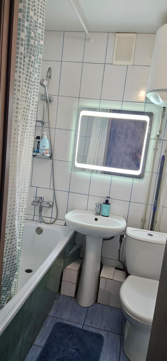 Квартира у метро Спортивная 1этаж Apartment in Kharkiv