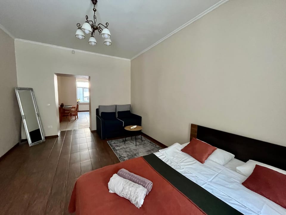 Old City Apartment with parking Apartment in Lviv