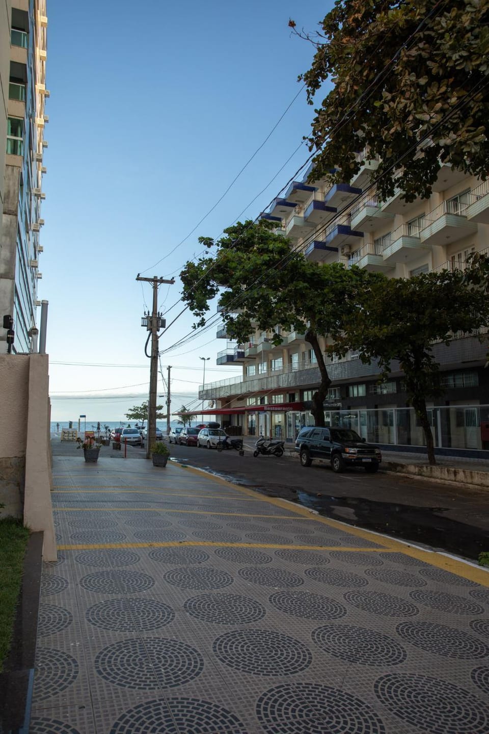 Sea view, Street view