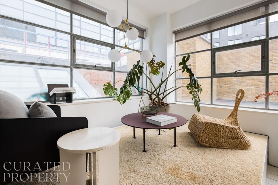 Spacious & Bright Loft Apartment - Shoreditch Apartment in London Borough of Islington