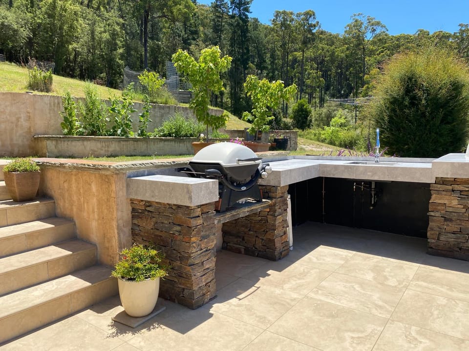 Patio, BBQ facilities