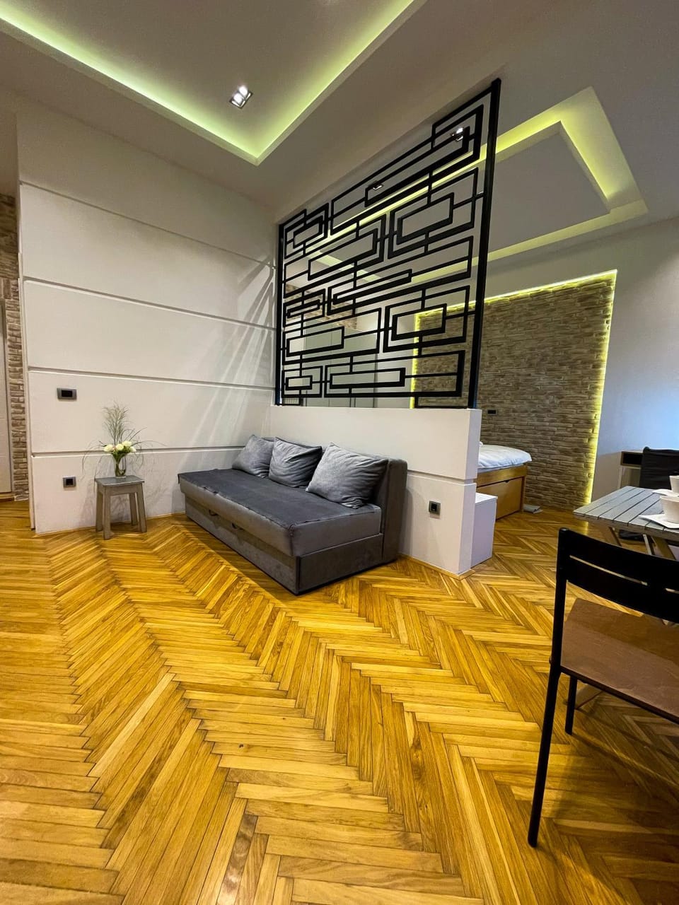 Living room, Photo of the whole room, Seating area, Dining area