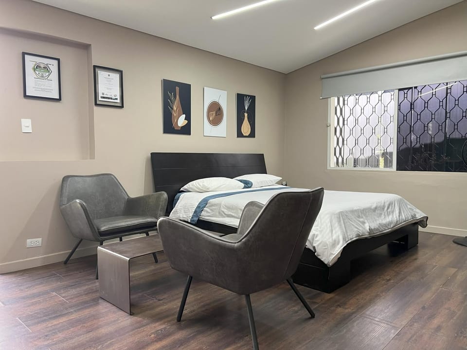 Hospedaje cerca a centro comercial de Santafé A104 By Roots Rentals Apartment in Medellin