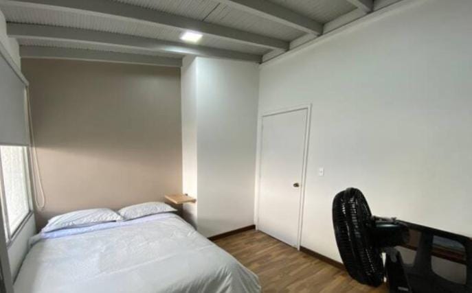 Apartamento cerca al centro comercial Santafé A105 By Roots Rentals Apartment in Medellin