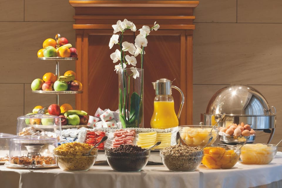 Food and drinks, Food, Buffet breakfast
