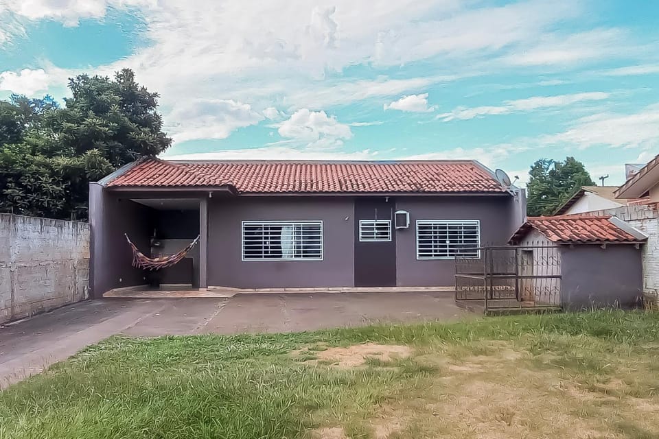 Property building, Patio, Facade/entrance, Pets, Inner courtyard view, Parking