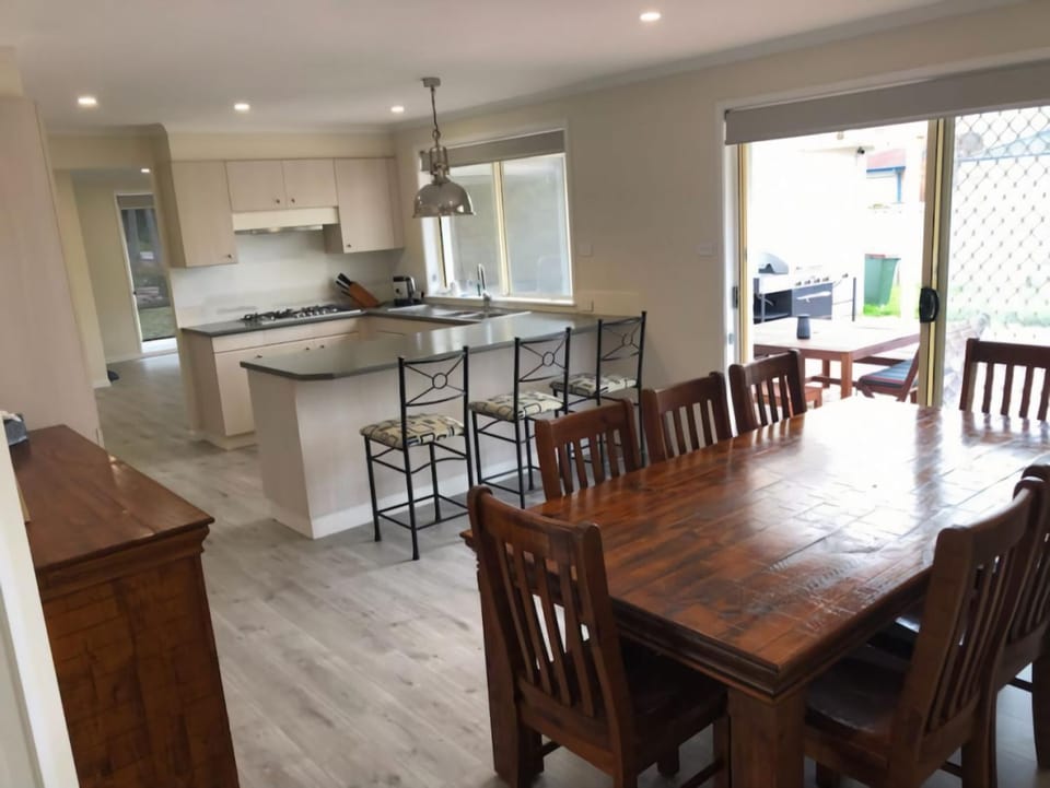 Getaway to the Bay - Pet friendly House in Callala Bay