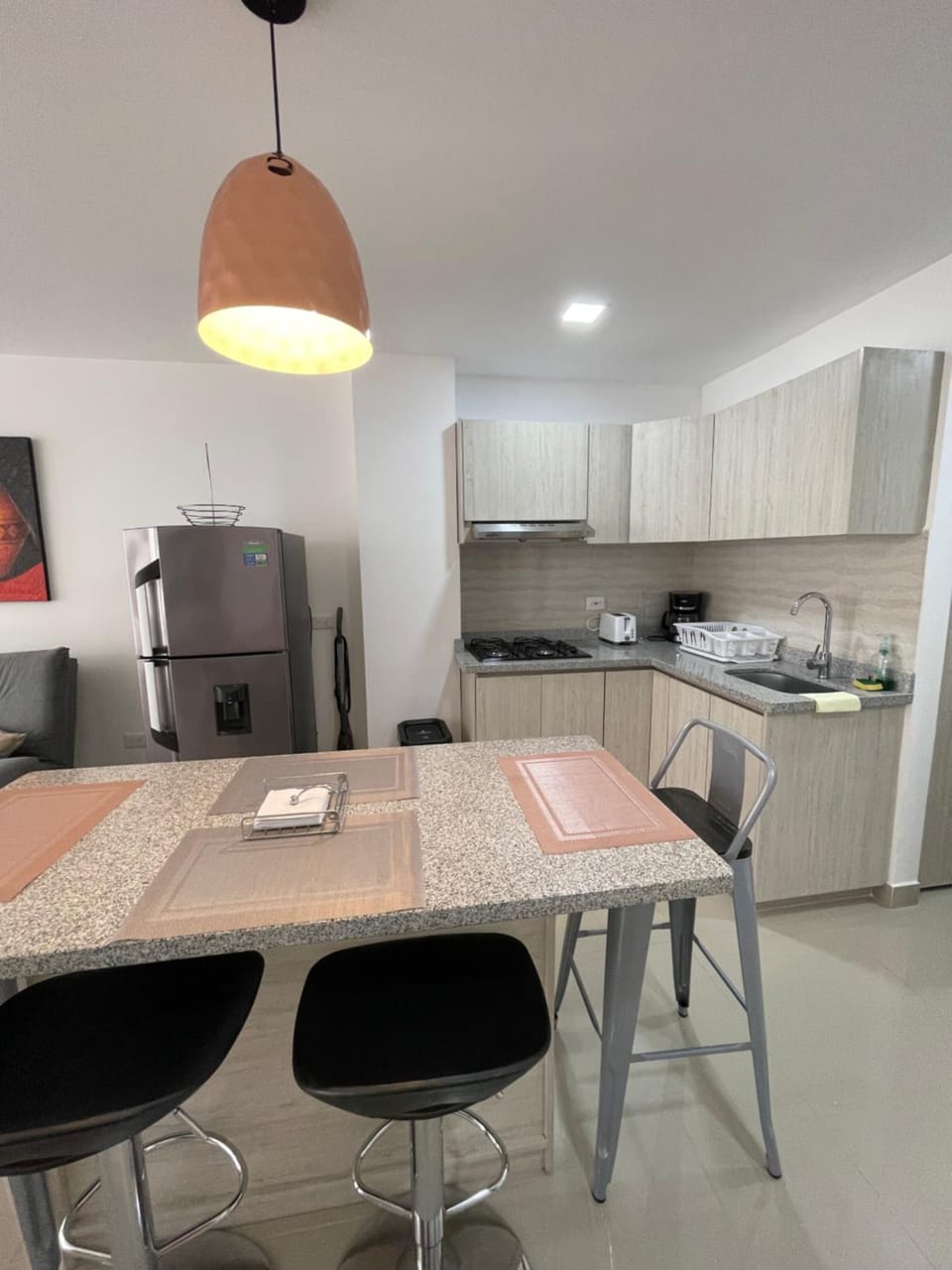 Kitchen or kitchenette, Dining area