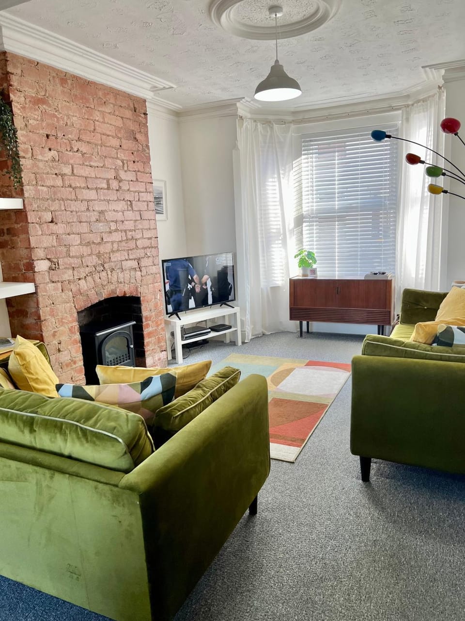 TV and multimedia, Living room, Seating area