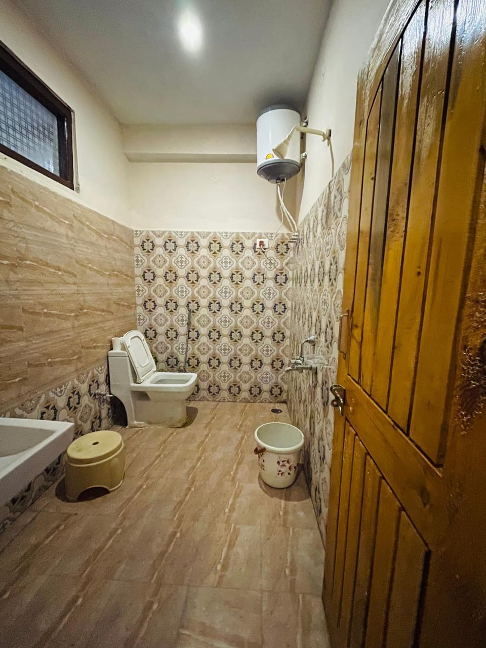 The Riverwoods - Cafe & Stay Bed and Breakfast in Himachal Pradesh