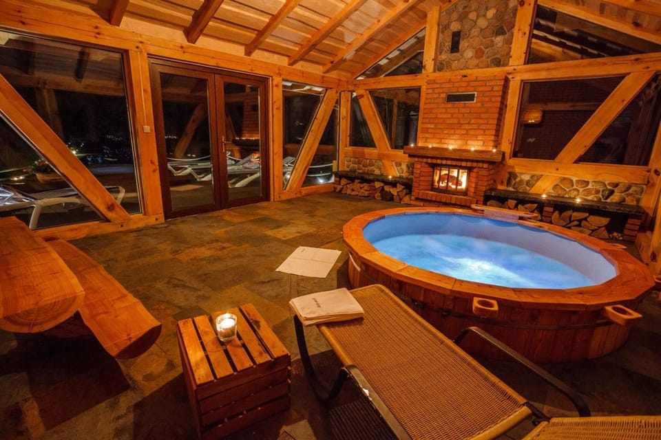 Hot Tub, Balcony/Terrace, Landmark view, flat iron, locker, locker