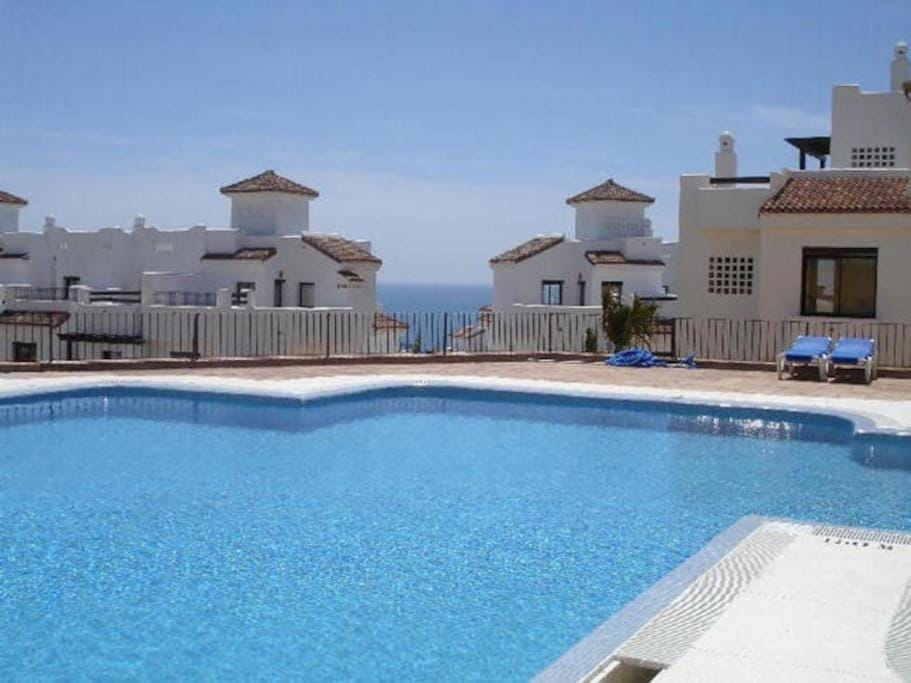 Pool view, Swimming pool