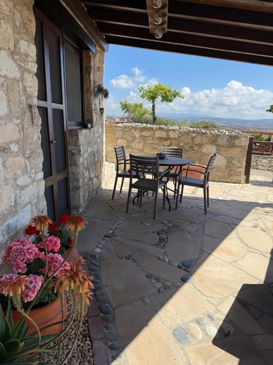Patio, Natural landscape, Garden, View (from property/room), Seating area, Dining area, Sea view
