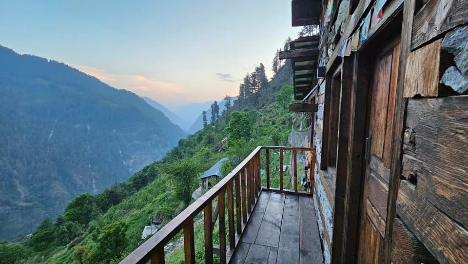 Property building, Balcony/Terrace, Mountain view