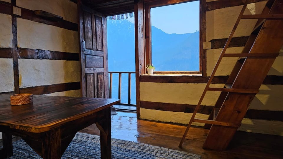 Living room, Mountain view