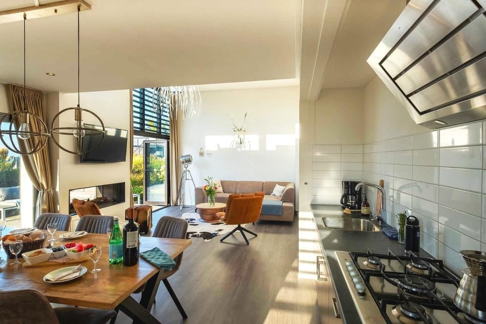 Elite Cube mit Dachterrasse Meerblick und Strand House in Biddinghuizen