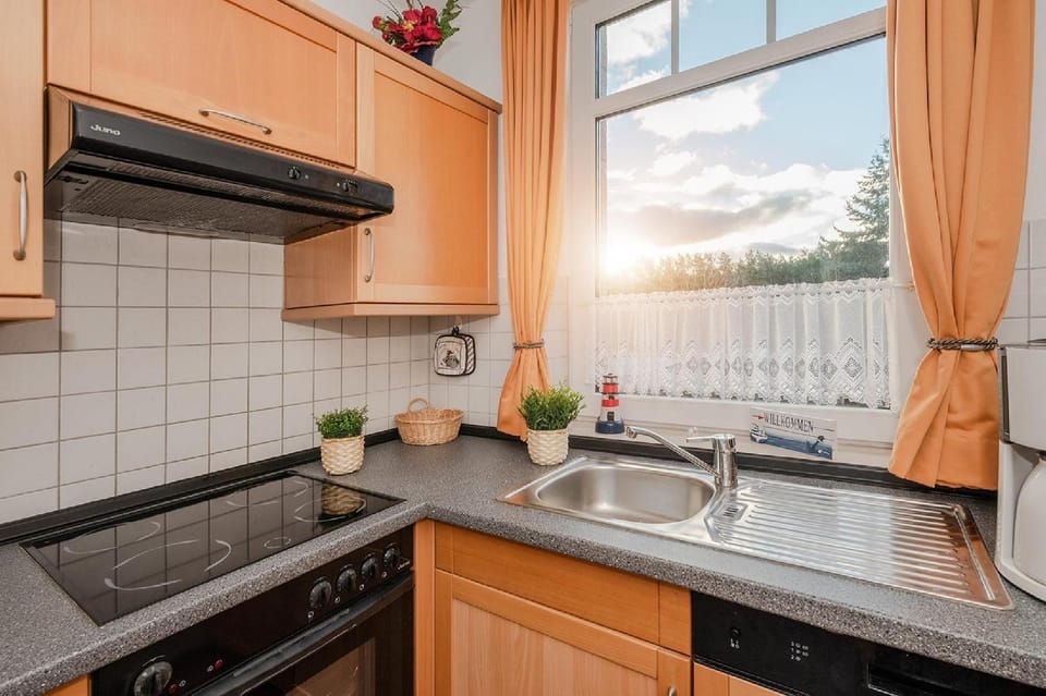 Haus Roland, Wohnung 05 Apartment in Zinnowitz