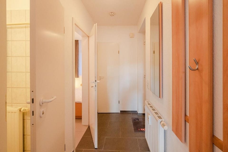 Haus Roland, Wohnung 05 Apartment in Zinnowitz