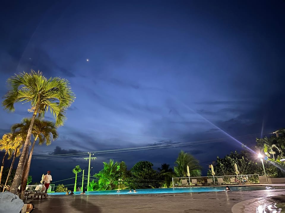 Night, Pool view