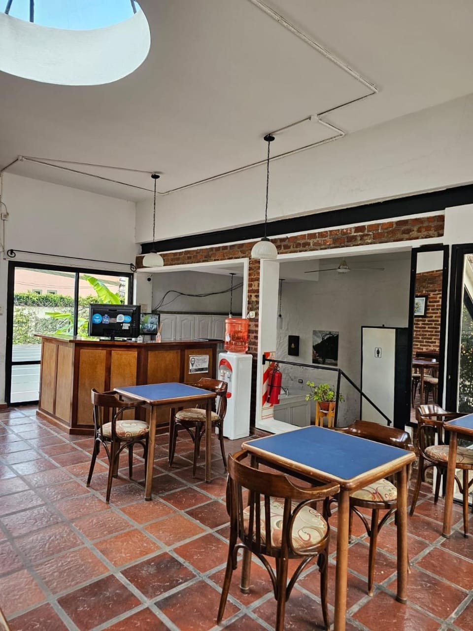 Seating area, Dining area