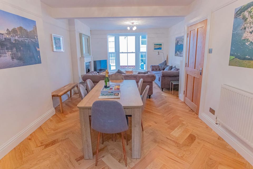 The Slipway Fowey Harbour Parking 1 Min & Garden House in Fowey