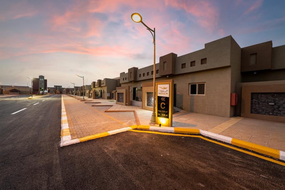 Property building, Facade/entrance, Sunset