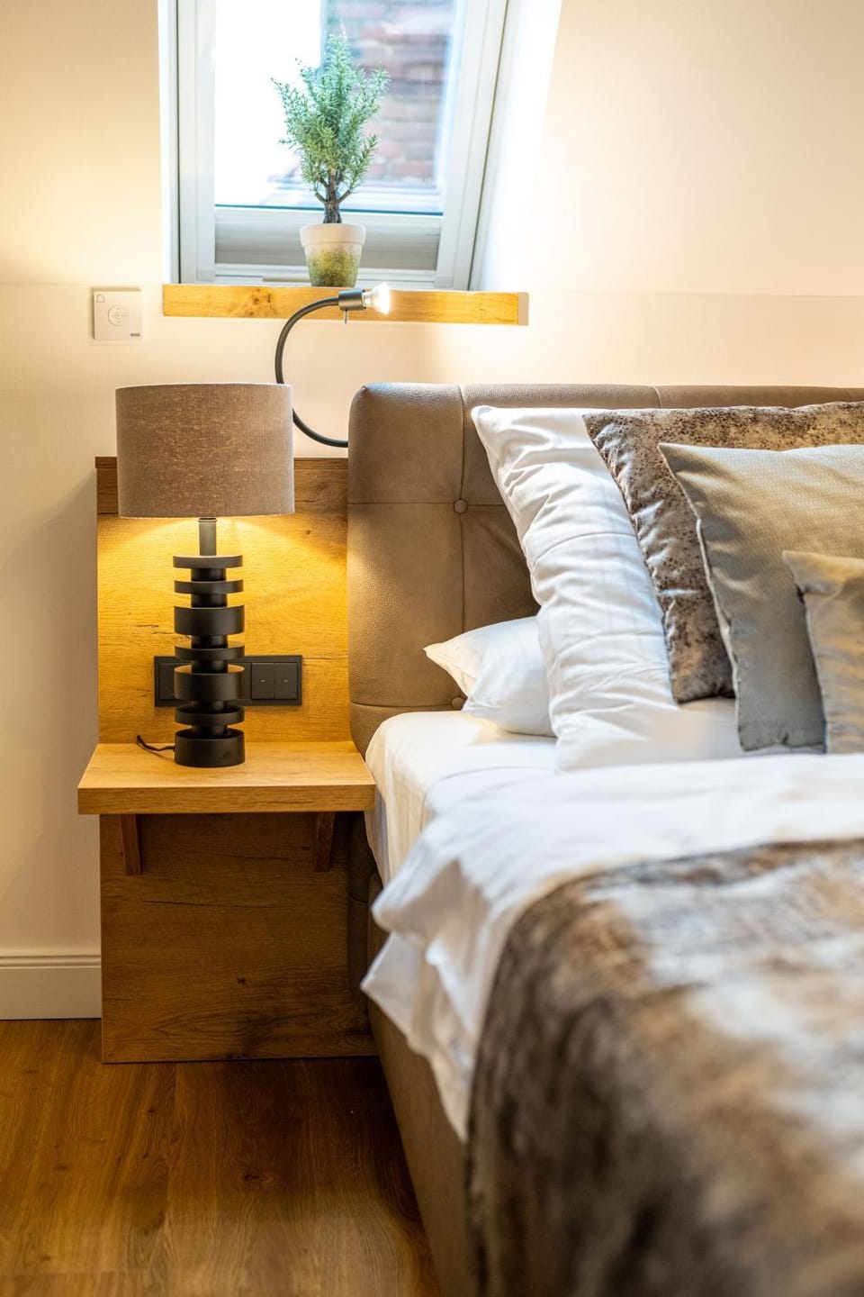 Bed, Photo of the whole room