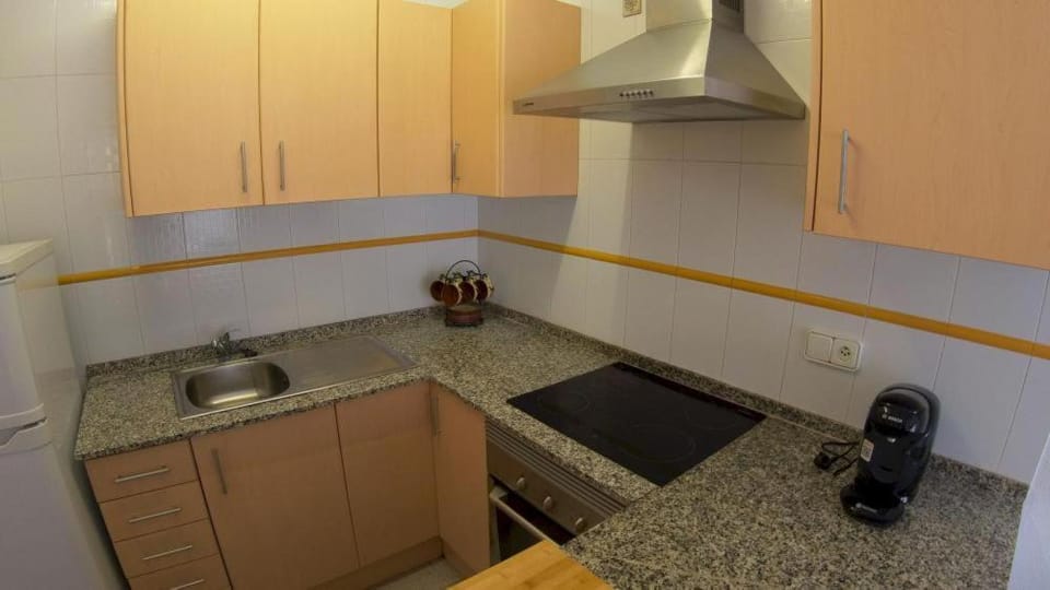 Coffee/tea facilities, Kitchen or kitchenette