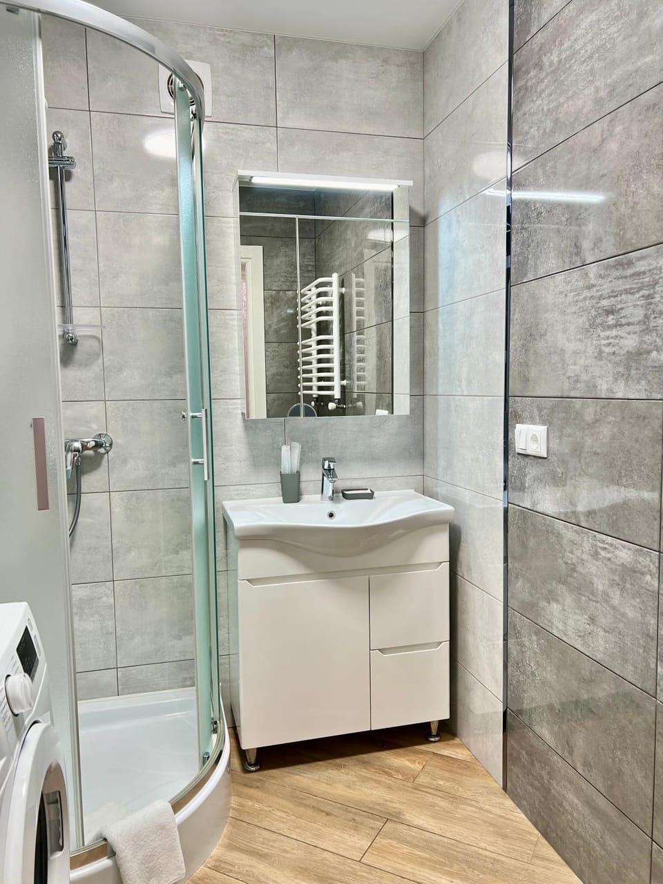 Shower, washing machine