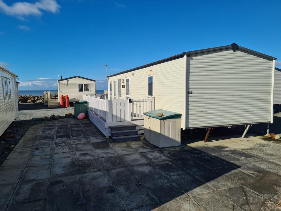 Barmouth Lyons Sunnysands 48 Resort in Wales