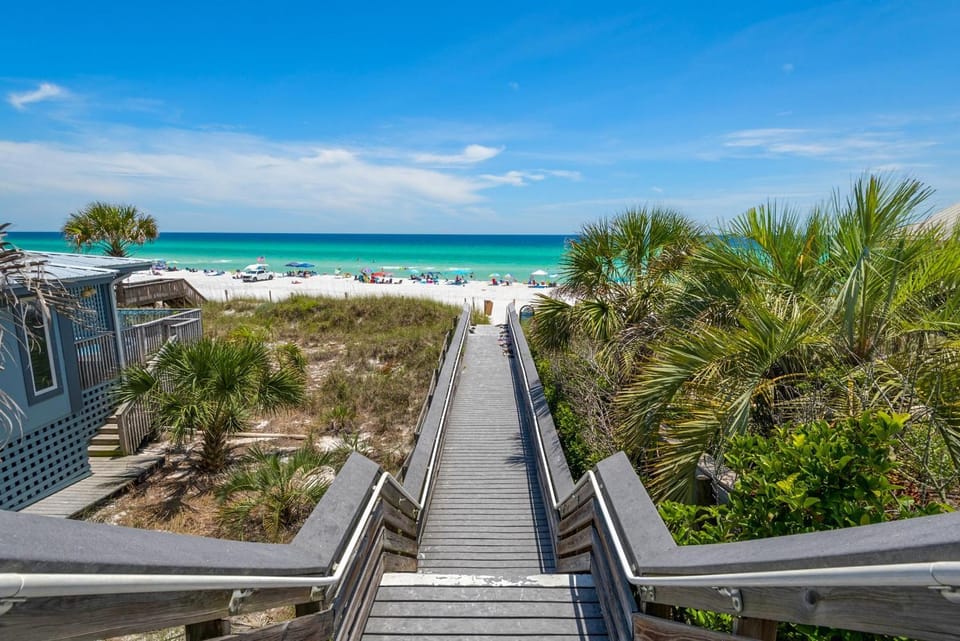 Grayt Escape House in South Walton County