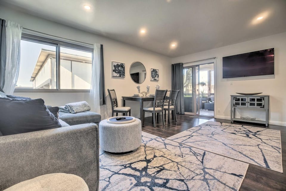 Contemporary San Diego Gem w/ Community Pool! House in Point Loma