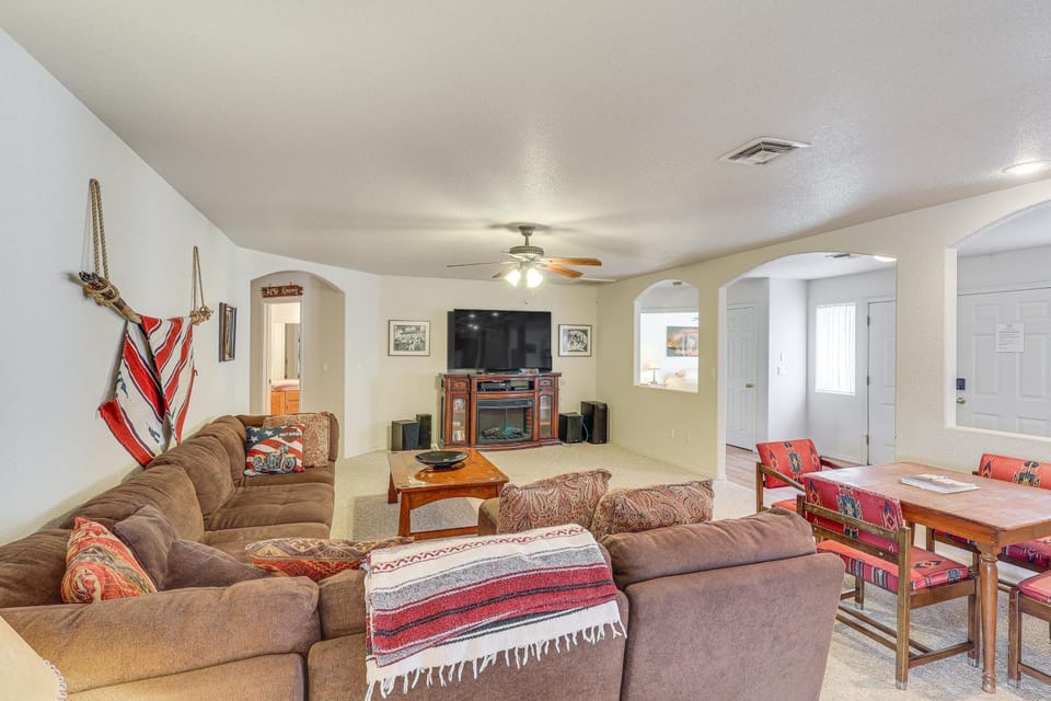 Spacious Parker Home w/ On-Site River Access! House in Southern California