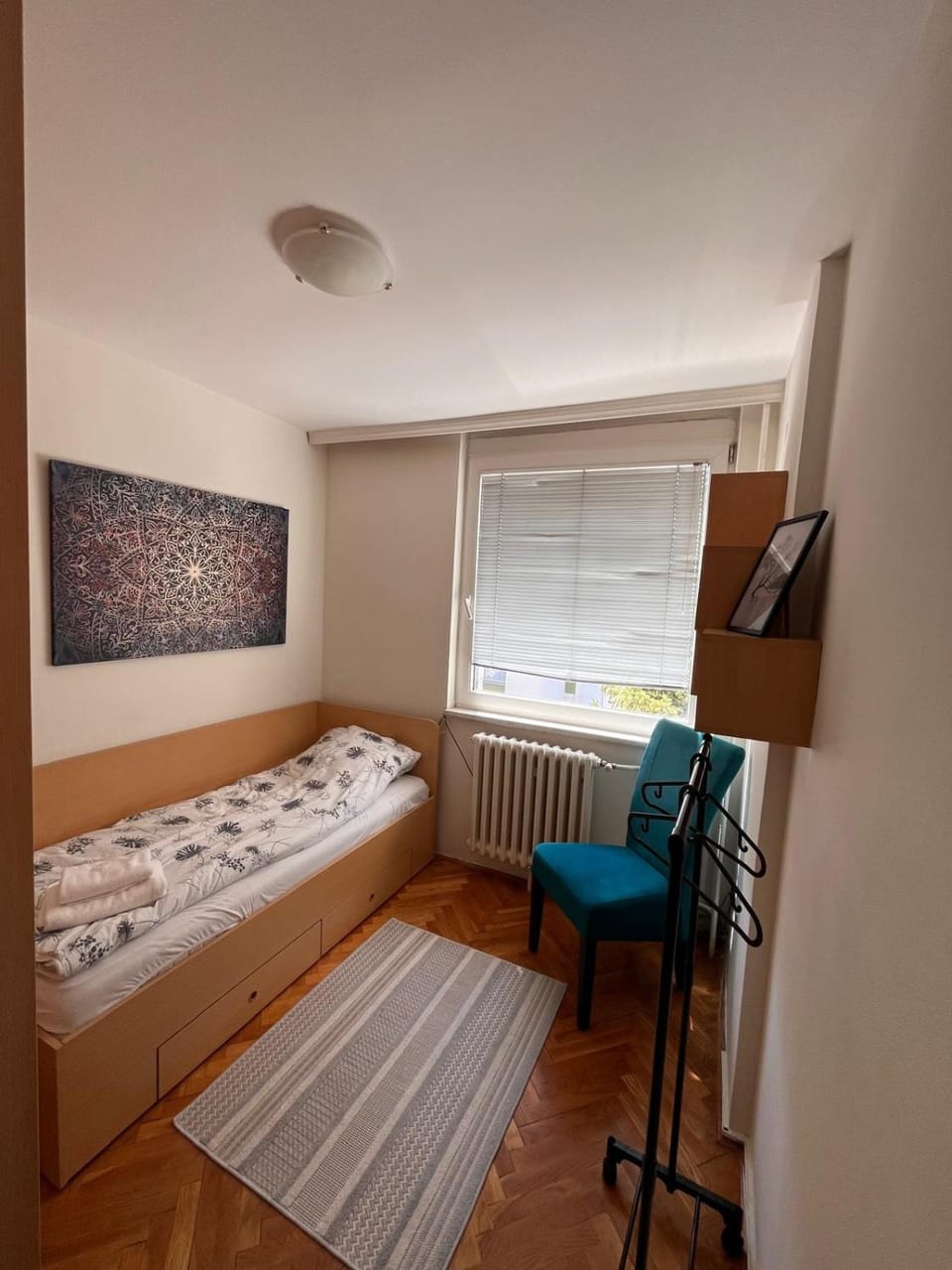 Bed, Photo of the whole room