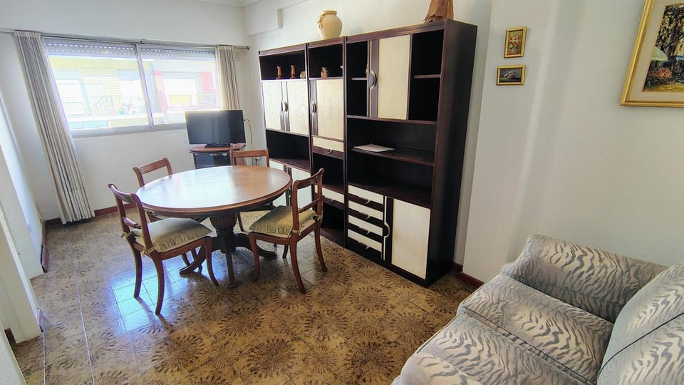 EFDEPARTAMENTOS Dos ambientes Plaza Colon Apartment in Mar del Plata