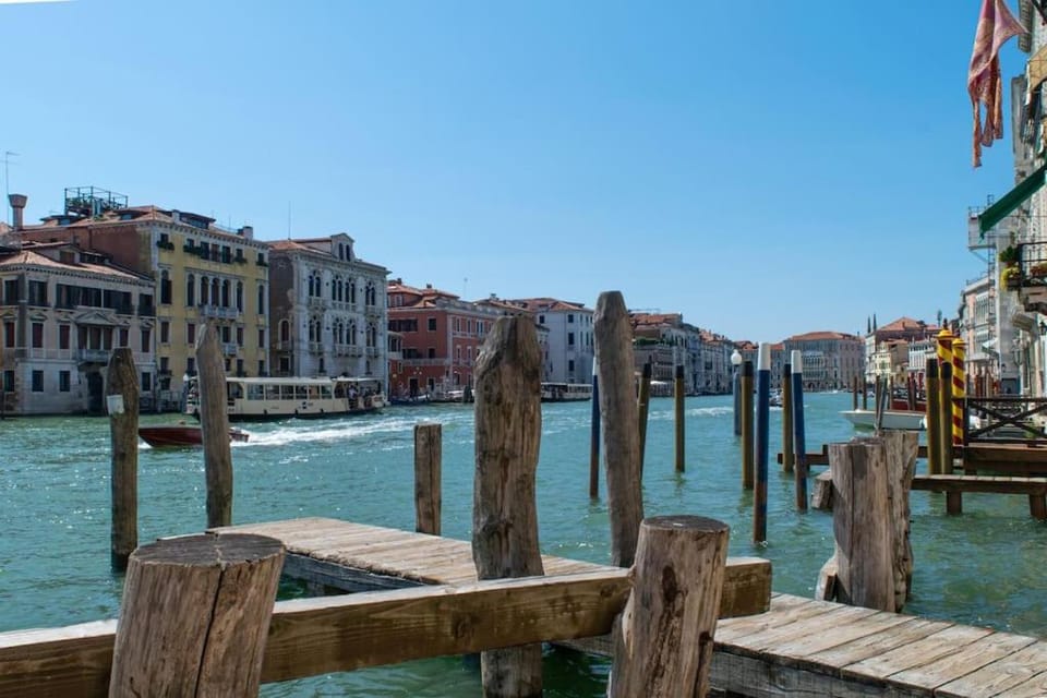 Residence Alma - Rialto Bridge Apartment in San Marco