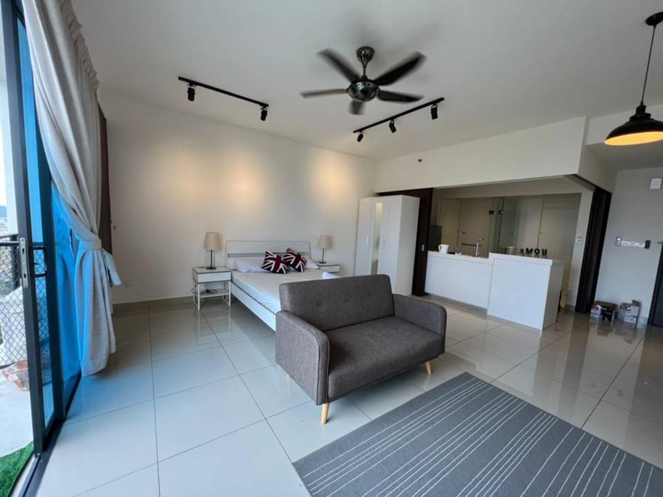 Francesco Suite - Trefoil Setia Alam-Near Setia City Mall & Setia Convention Centre Apartment in Selangor, Malaysia
